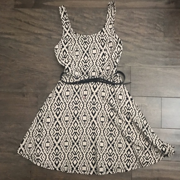 iris Dresses & Skirts - Cream & Black Tribal Patterned A-line Dress